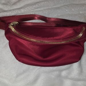 Stoney Clover Burgundy Regular Fanny NWOT